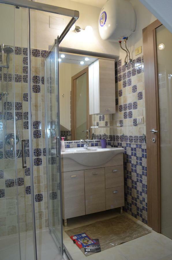 La Casa Di Angelo Hotel Bosa Luaran gambar