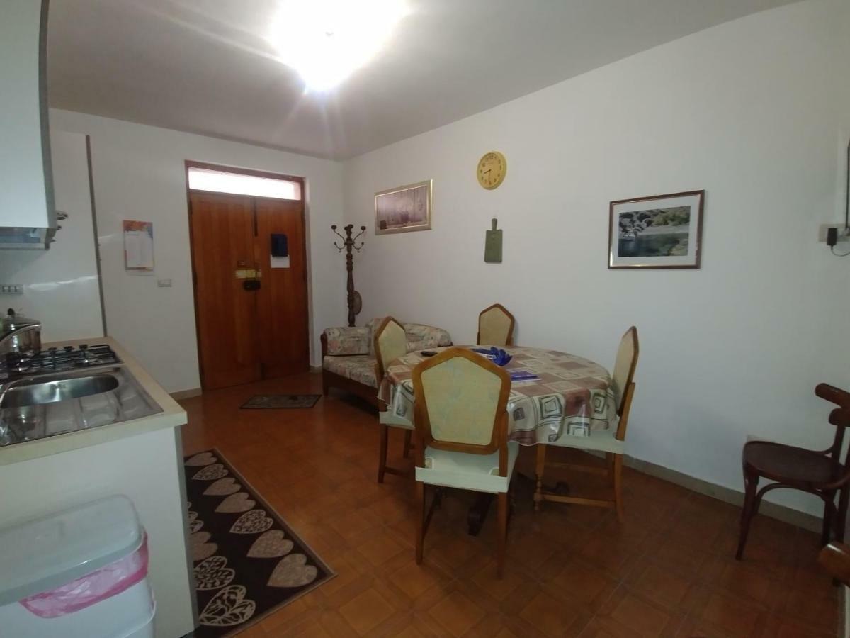 La Casa Di Angelo Hotel Bosa Luaran gambar
