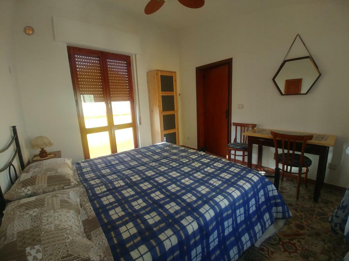 La Casa Di Angelo Hotel Bosa Luaran gambar